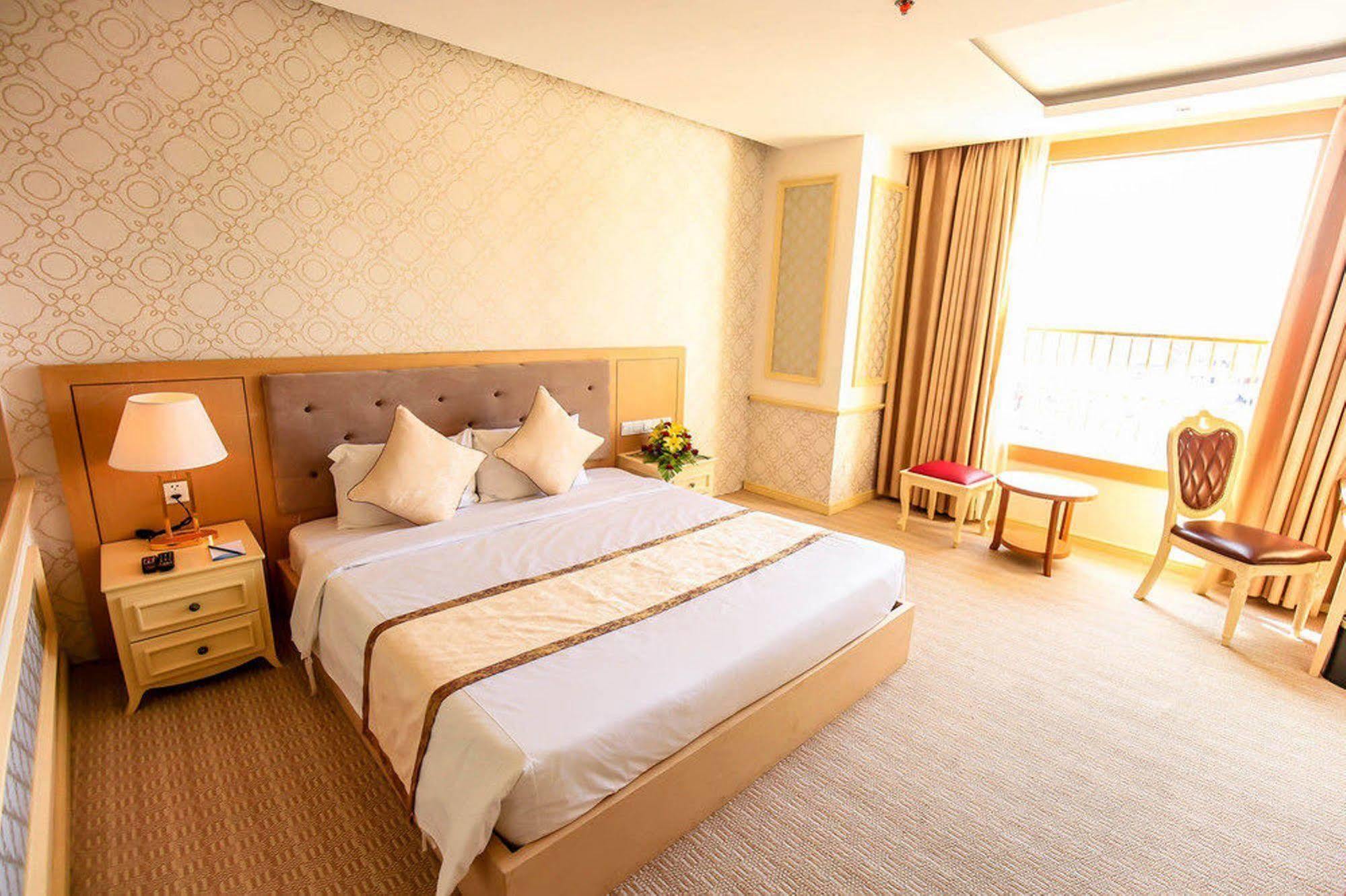 Bavico Plaza Hotel Dalat Exterior foto